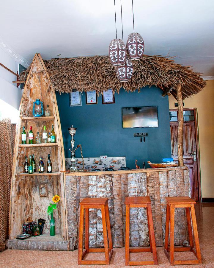 Palm Tree Villa Nungwi Exterior photo